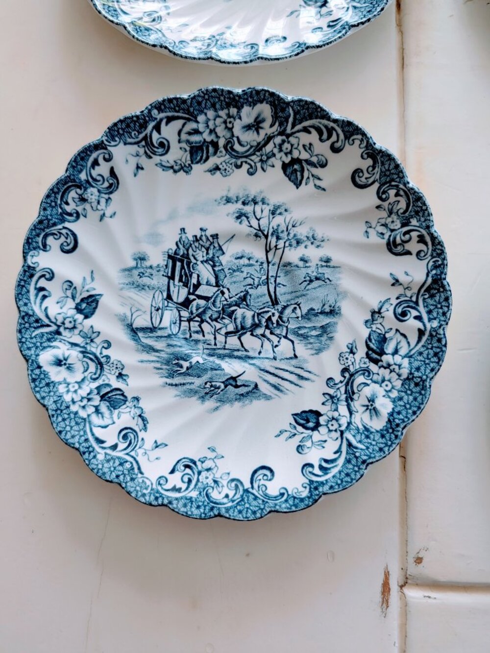VTG Set of 4Johnson Bros Coaching Scenes 5.75" Plates Blue Ironstone England - Picture 2 of 7